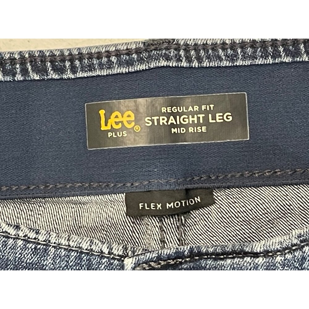 Lee Women's Size Flex Motion Regular Fit Straight Leg Jean Royal Chakra 16 - Picture 4 of 15